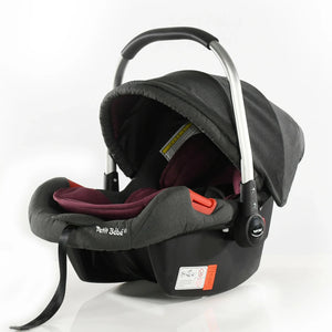 Petit Bebe Car Seat Black مقعد سيارة للاطفال من بيتيت بيبي اسود