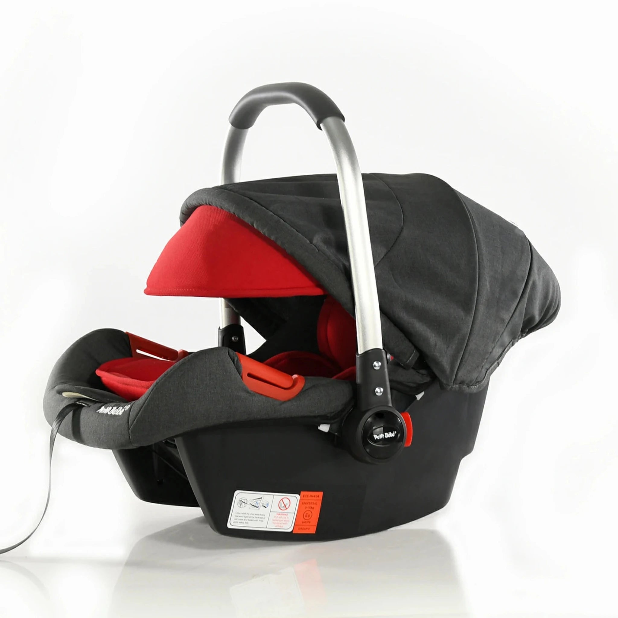 Petit Bebe Car Seat Black مقعد سيارة للاطفال من بيتيت بيبي اسود