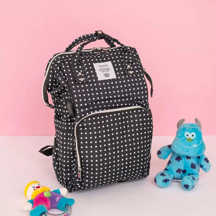 Le queen smart Soft Original Diaper bag with USB (black) لي كوين حقيبة للحفاضات الاصلية الناعمة (اسود)