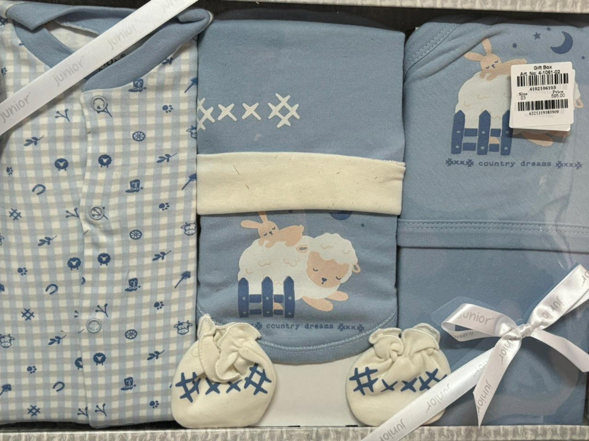 Junior Baby Fashion Gift set 5 pieces for newborn to 3 months طقم الولادة للبيبي من جونيور من سن يوم الي 3 شهور 5 قطع